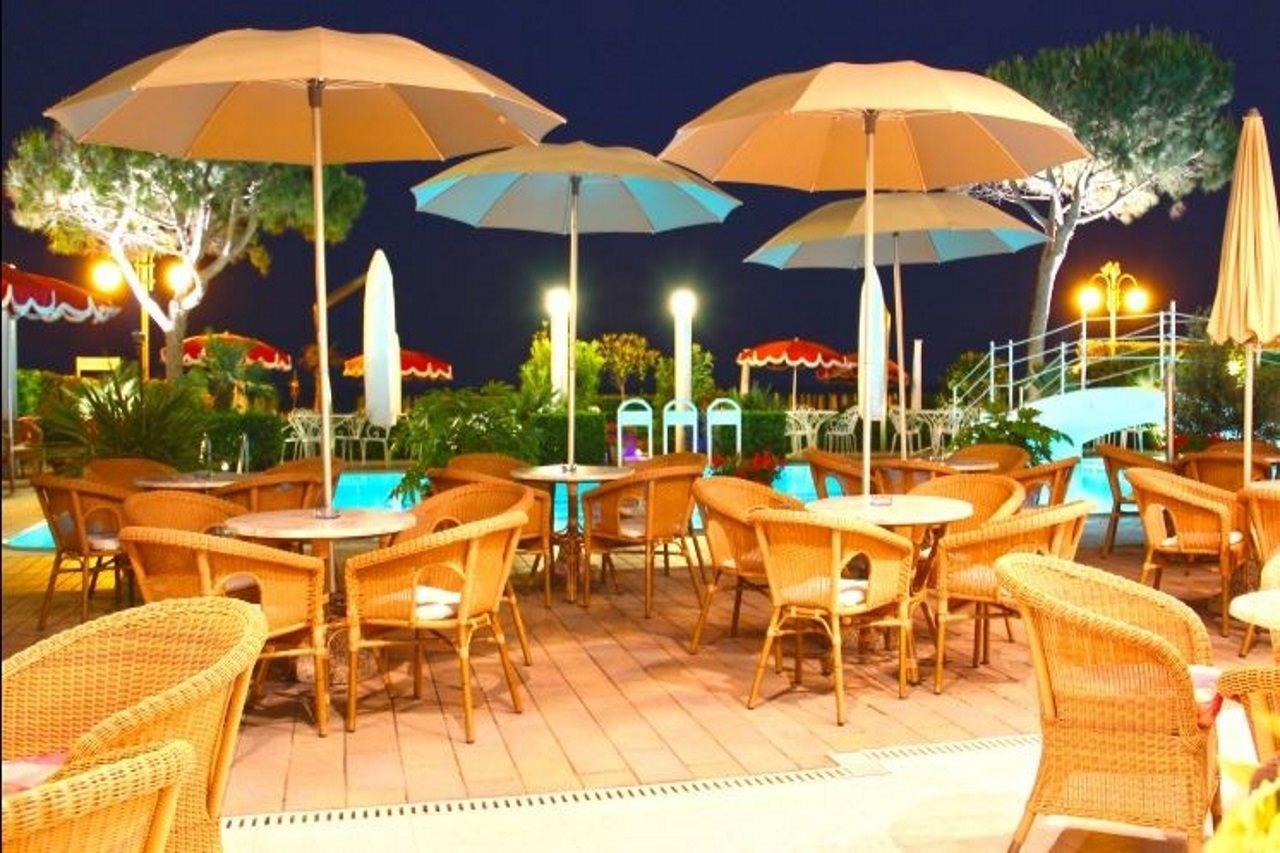 Ruhl Beach Hotel&Suites Lido di Jesolo Exterior foto